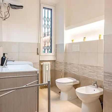 Guest Planet - Cozy Housing Porta Romana M3 Apartment